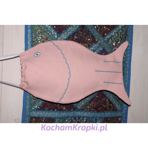 pink fish-rózoowa ryba-worek dla dzieci-kochamkropki.pl-worek na kapcie-zero waste-recycling-bawełniany worek
